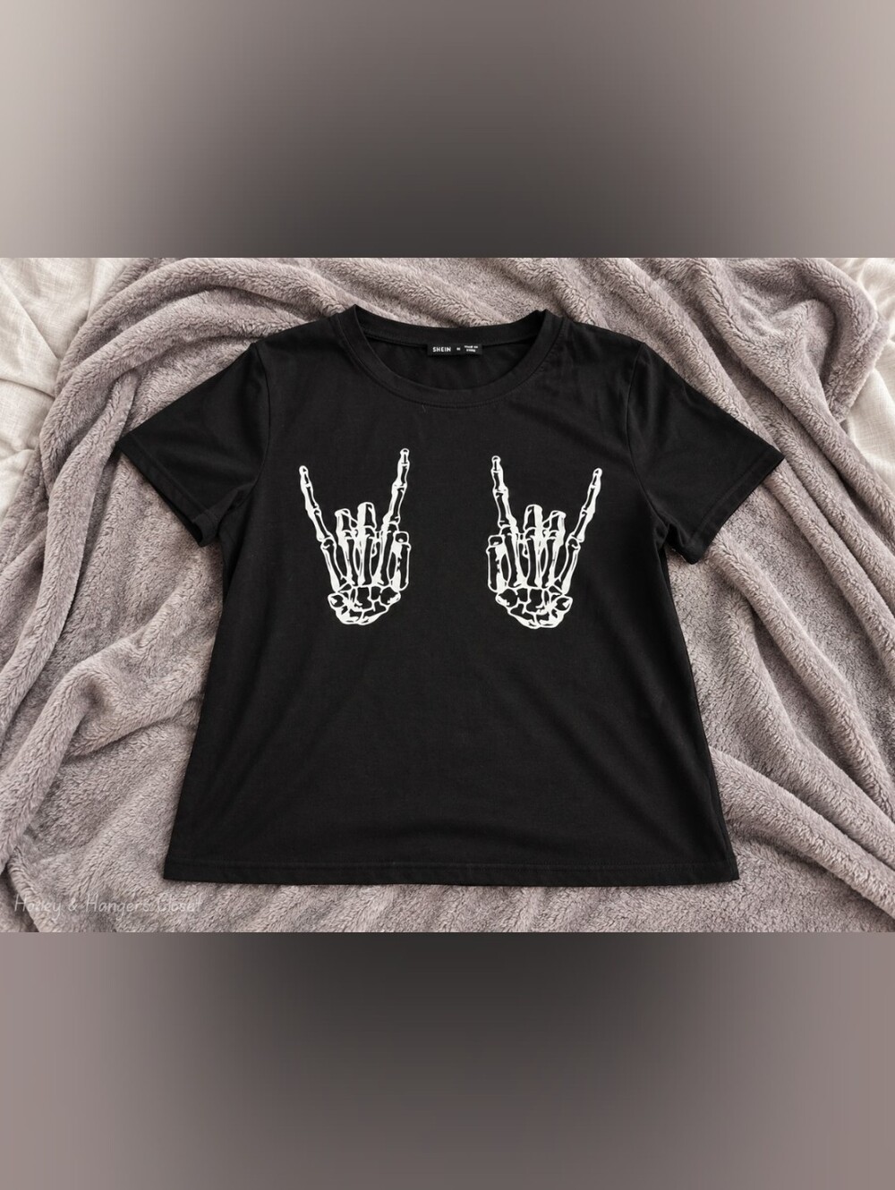SHEIN Black Skeleton Hands Graphic T-Shirt | Size XL